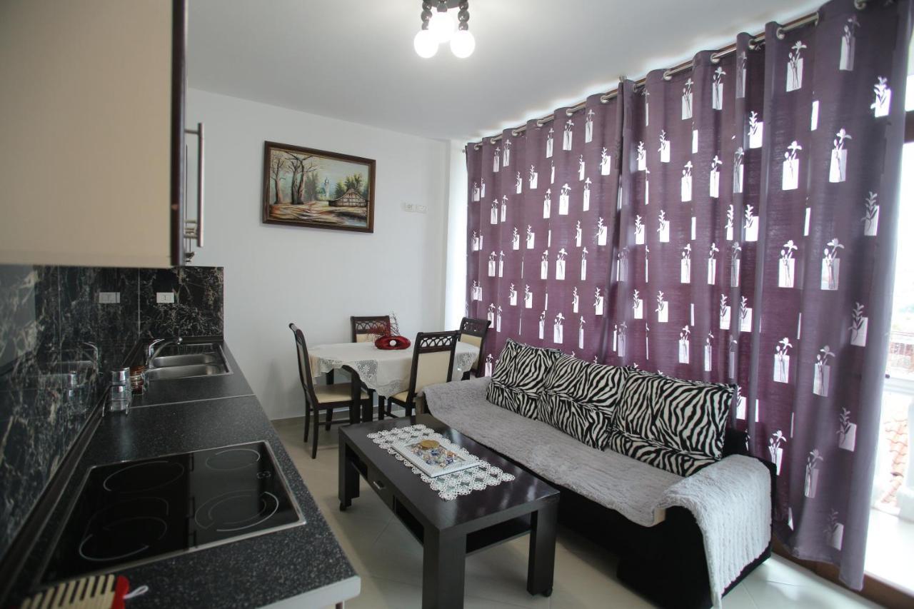 Appartement Dori Ani *